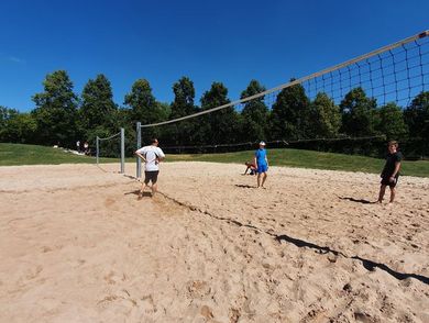 Beachvolleyballspieler*innen